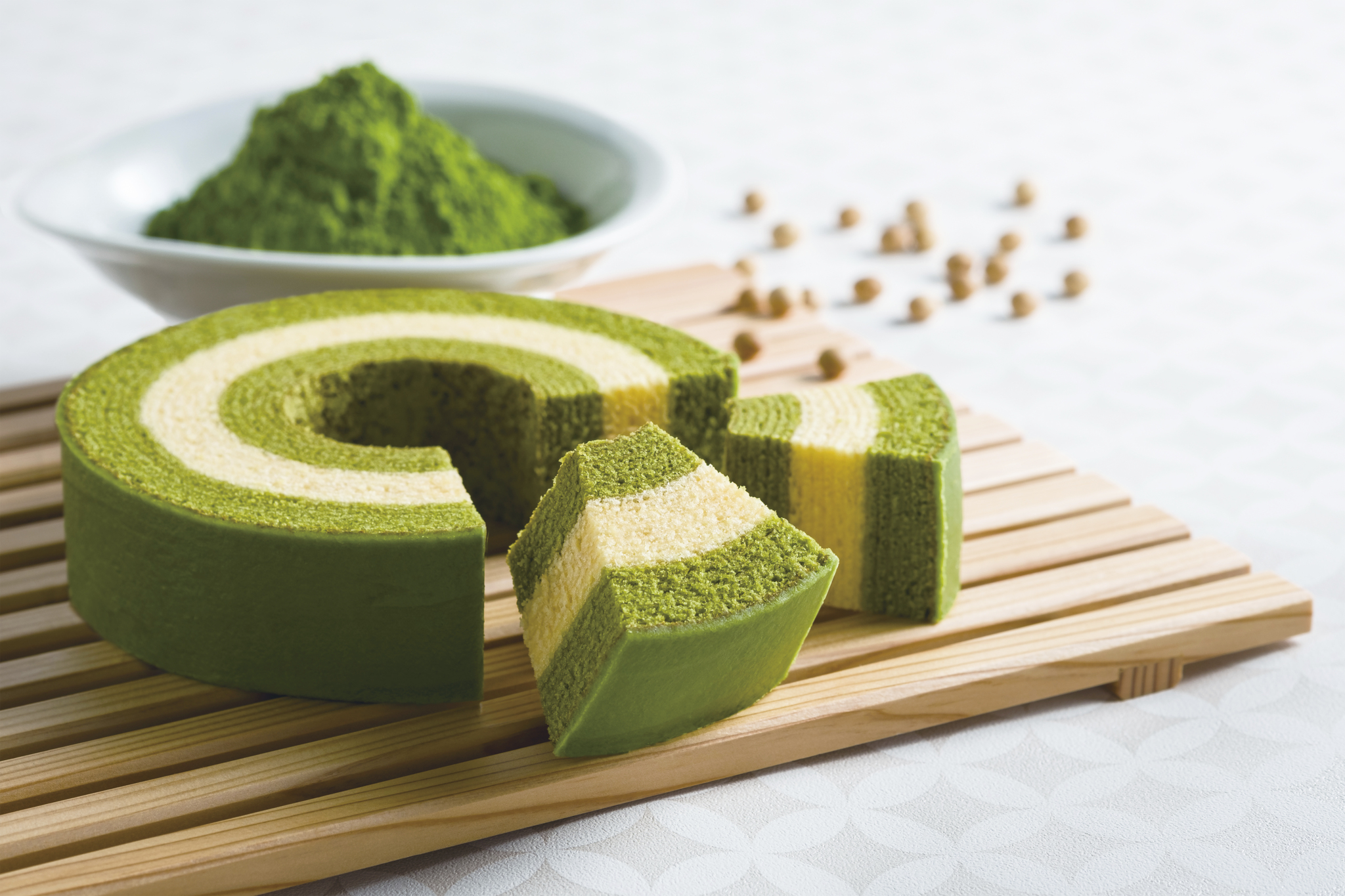 京都最大級のお菓子のミュージアム「atelier京ばあむ」