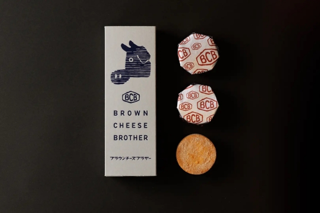 『ブラウンチーズブラザー プレーン』（1箱3個入り 972円）