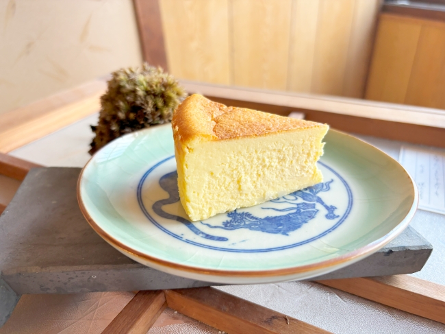 チーズケーキ博物館『プレーンバスク』（648円）