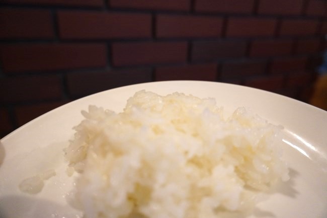 小さなコース料理で提供される八代目儀兵衛のお米を使ったライス