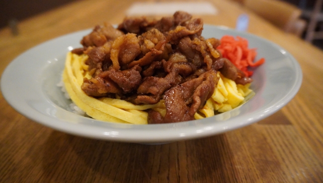 大鵬豚丼