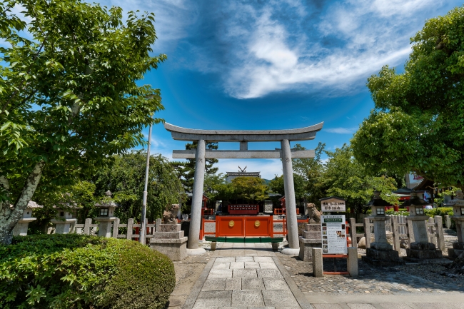 金運アップのご利益がある京都市内の車折神社本殿