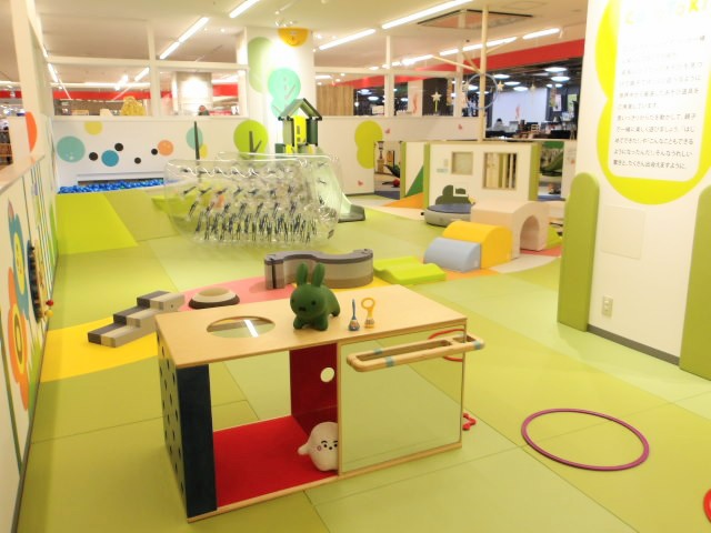 アカチャンホンポ CotoToki ベビーエリア