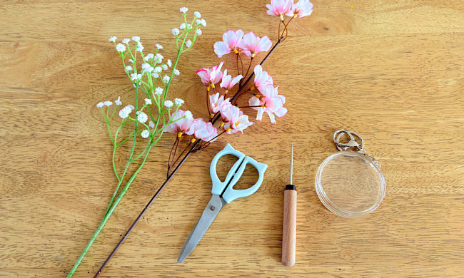桜の花キーホルダーの材料