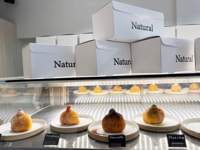 『Natural cafe』のショーケース