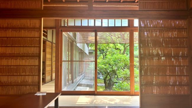 『茶寮 宝泉』の内観