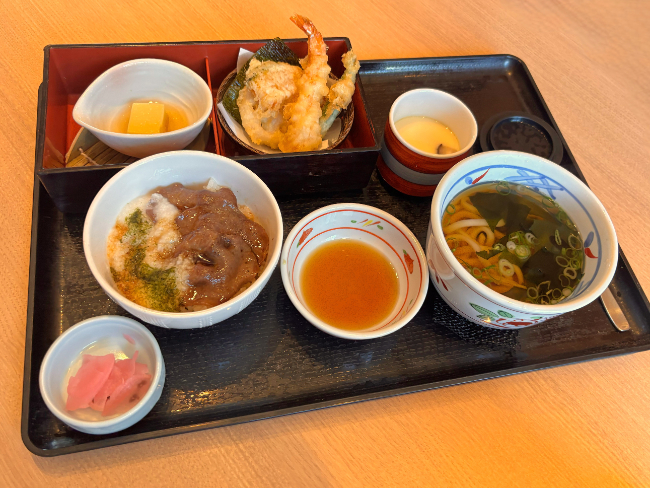 なごみ弁当ミニ牛タンとろろ丼