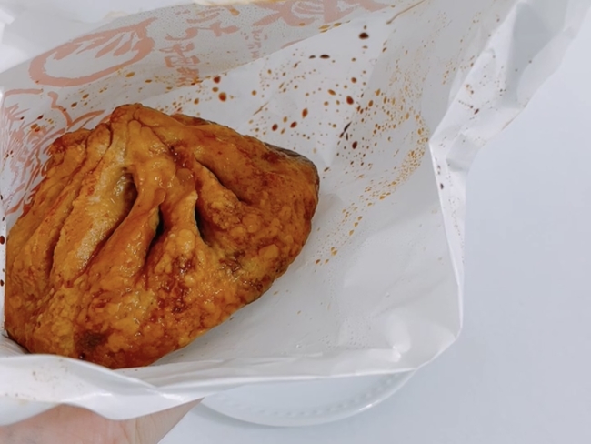 袋に入ったしみだれ豚饅