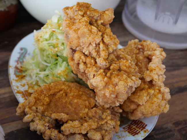 中華そば 高安のからあげ3つ