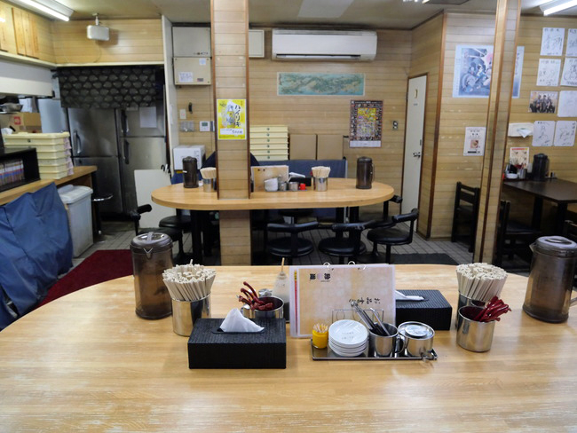珍遊の店内入ってすぐ