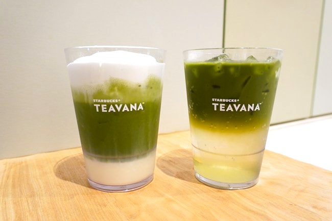 抹茶ピスタチオムースティーラテと抹茶グリーンティースパークリング