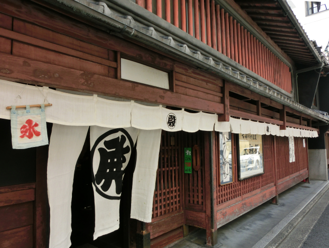 大極殿本舗 六角店（外観）