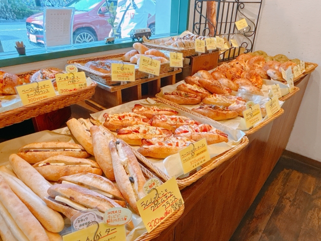 キャトルセゾンの店内