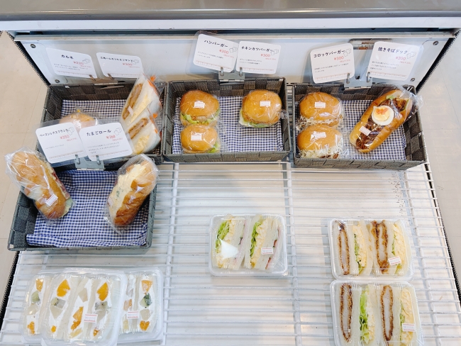 冷蔵ケースのパン