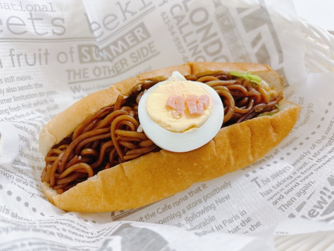 『焼きそばドック』(324円)