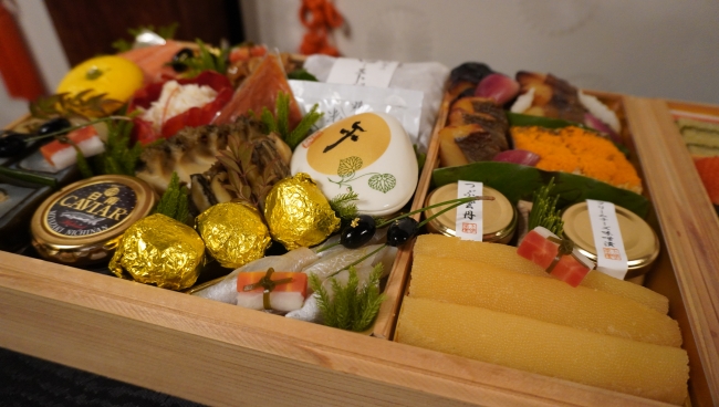 下鴨茶寮　おせち　【本店】特製和おせち 二段＋合鴨鍋」