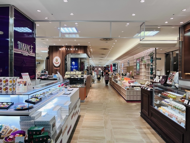 洋菓子売り場の様子