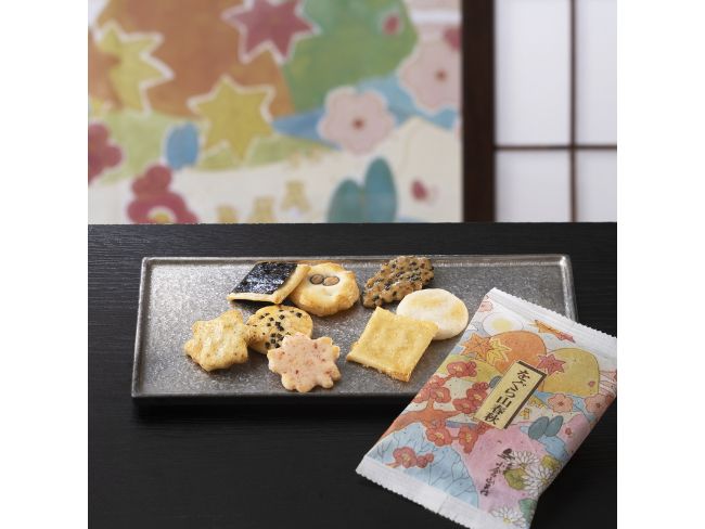 小倉山荘の8種のあられ