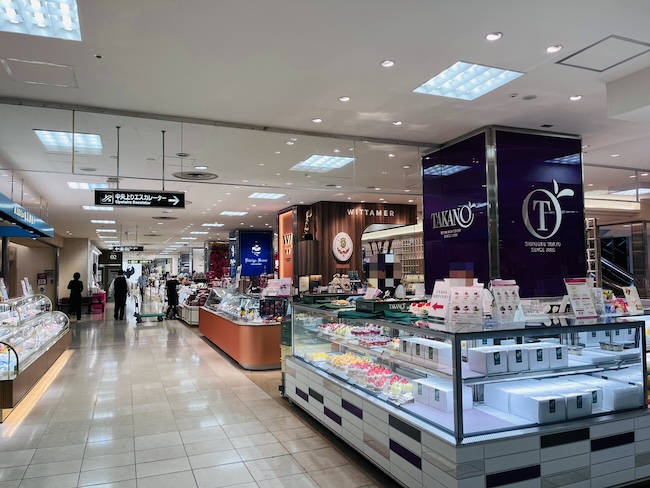 洋菓子売り場の様子