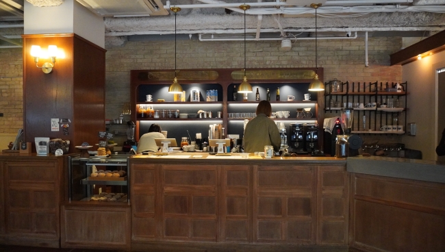 SCHOOL BUS COFFEE BAKERSカウンター