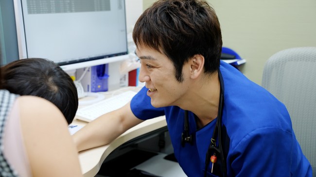 『はせがわこどもクリニック』の院長・長谷川雅文さん