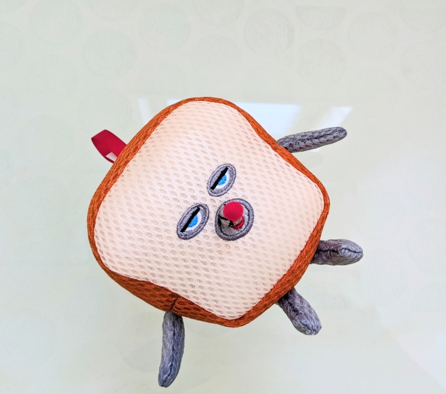 お風呂に浮かぶパンどろぼう