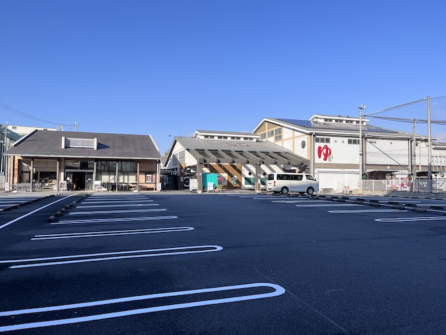 伏見力の湯の外観