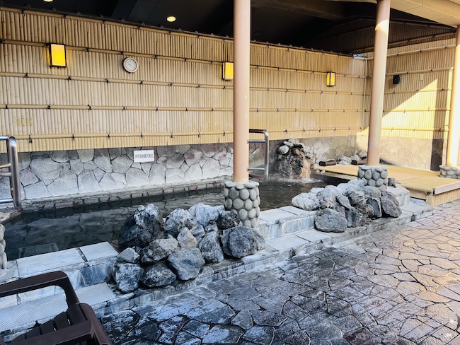 天然温泉を使った露天風呂