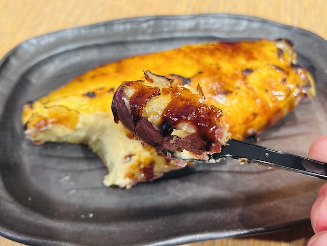 スイートポテトブリュレを一口