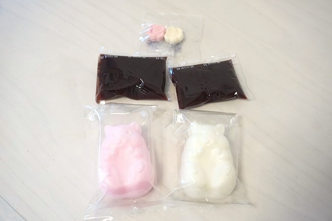 青木光悦堂のハムスターモナカ紅白のセット内容