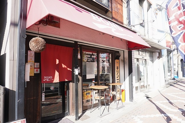ボンドの店舗外観