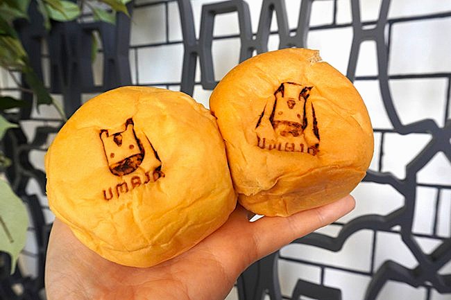 ウマジョくりーむパンのカスタードとチョコレート