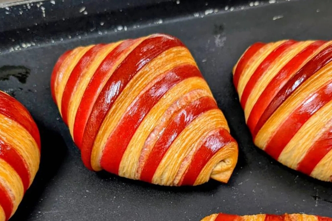 〈ブーランジュリー グルマン〉クロワッサンルージュ