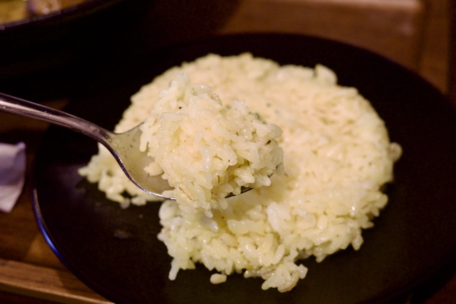 スプーンにのったターメリックライス