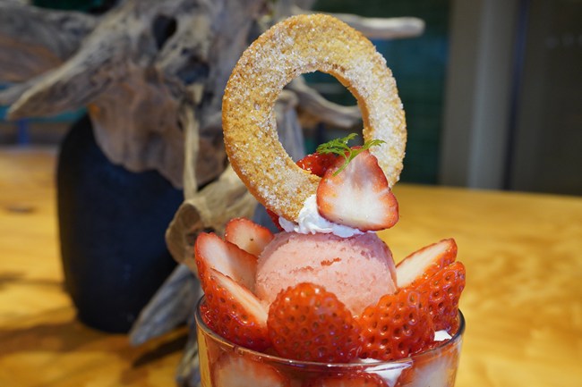 いちごパフェのトップ部分