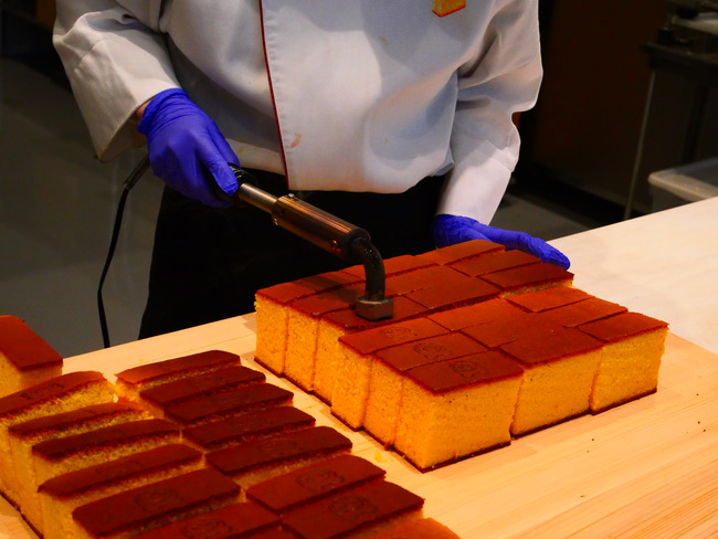 「文明堂 伏見カステラ工房」工程7