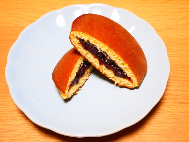 伏見カステラ工房の三笠山切り口